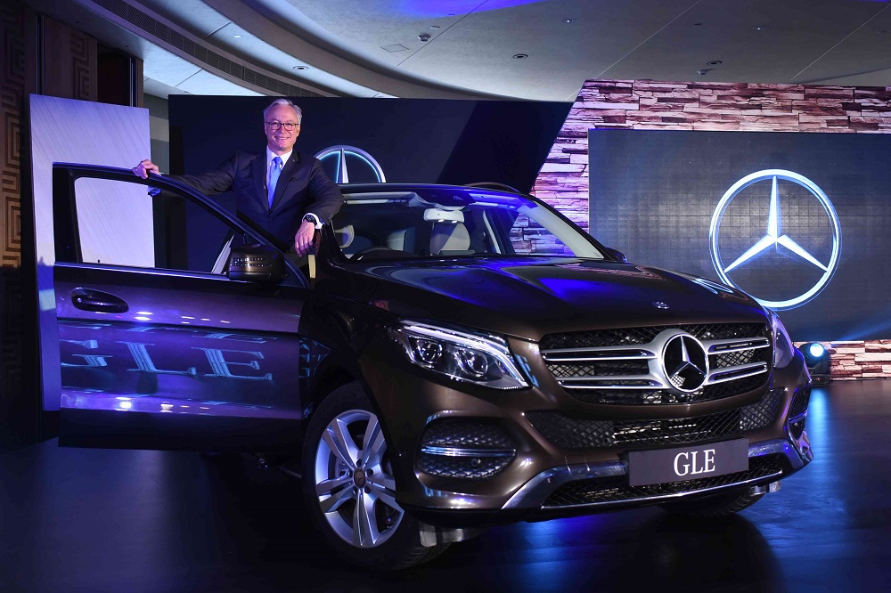Mr. Roland Folger, Managing Director & CEO, Mercedes-Benz India with GLE