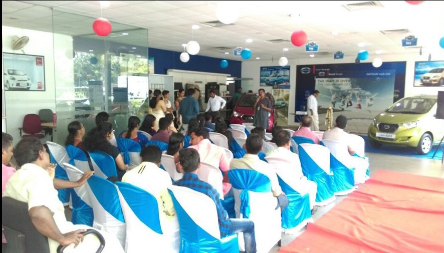 Datsun kicks off Chingam festivities in Kerala with delivery of  the Datsun redi-GOs to over 300 customers