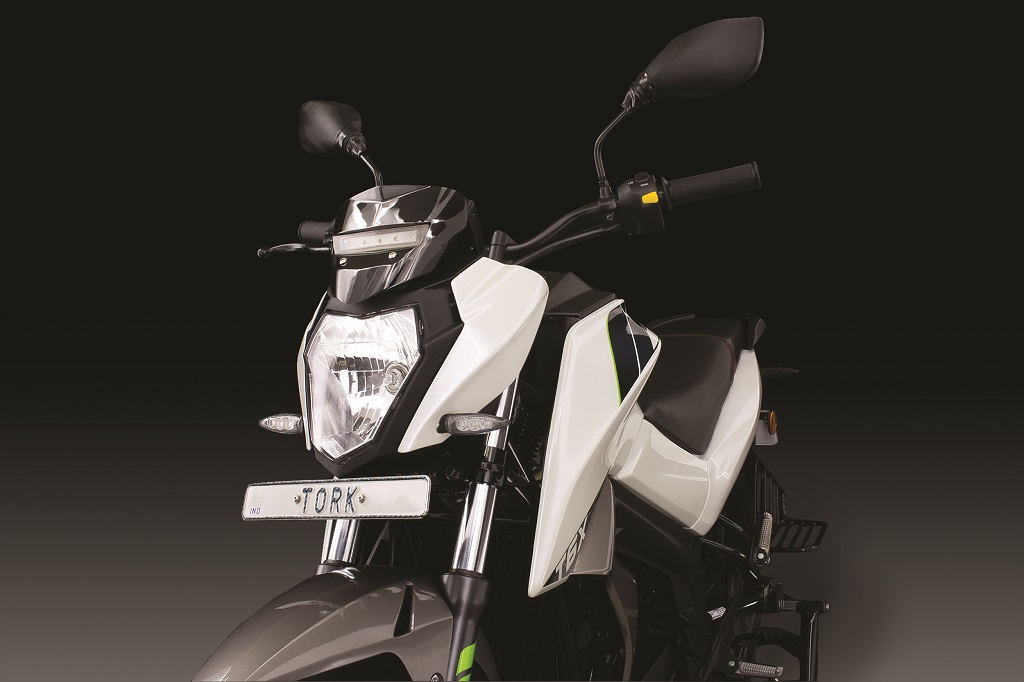 tork-motors-unveils-the-much-awaited-tork-t6x-indias-first-premium-electric-motorcycle-3