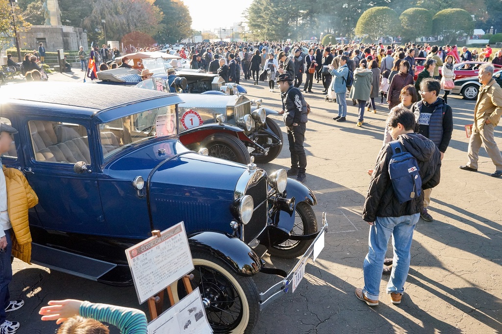 toyota-to-mark-the-10th-anniversary-of-the-classic-car-festival-in-tokyo-3