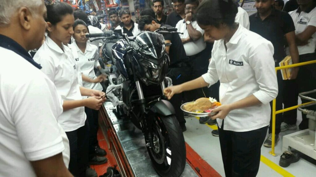 bajaj-dominar-400-production-1