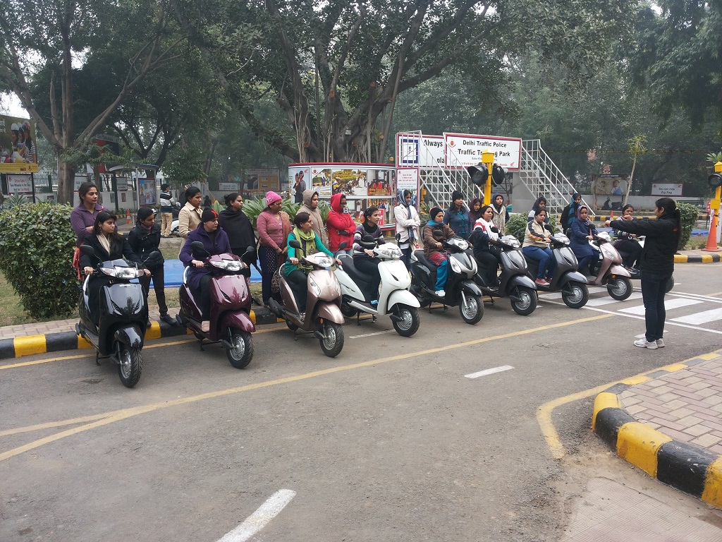 women-undergoing-dream-riding-training-at-honda-traffic-training-park-1
