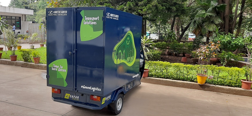Kinetic Green launches India’s first high speed, 1-ton electric three-wheeler Safar Jumbo designed for last mile delivery (2)