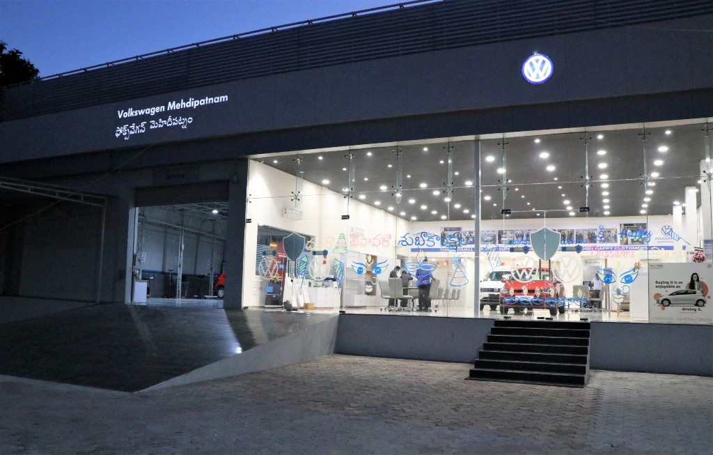Volkswagen India launches new customer touchpoint at Mehdipatnam, Hyderabad (3)