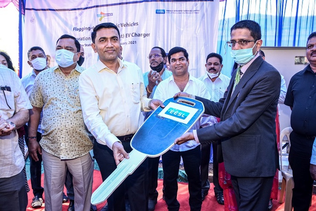 Tata Motors delivers Tigor EVs to Goa’s Department of New and Renewable Energy (2)