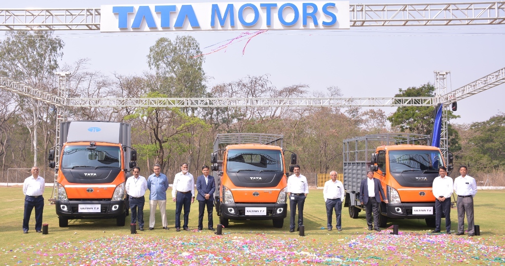 Tata Motors unveils the Ultra Sleek T-Series range of new-generation, smart trucks (2)